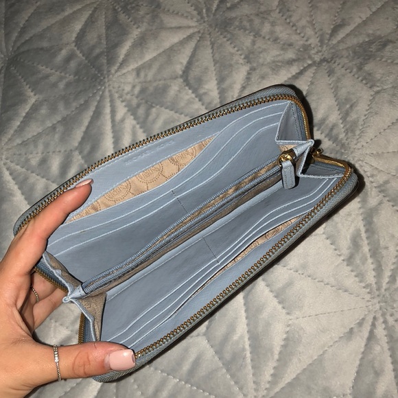Blue Micheal Kors Wallet - Picture 2 of 2